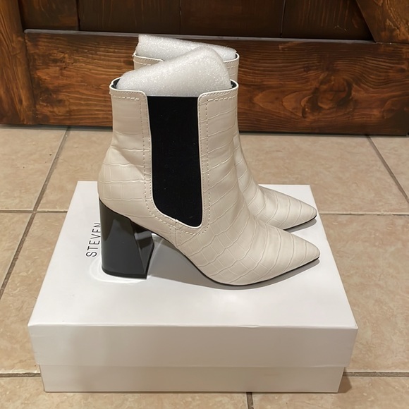 EUC… Steven Booties - Picture 3 of 7